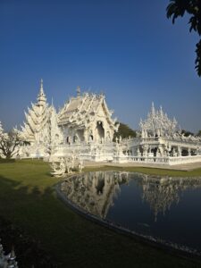 Temple Blanc Wat Rong Khun Chiang Rai Thaïlande architecture contemporaine